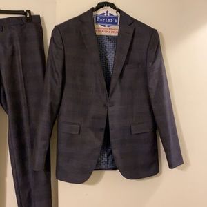 Men’s 3 piece suit. Grey plaid